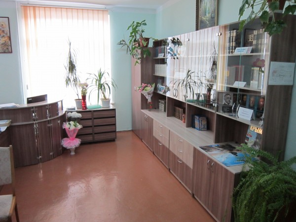 стеллажи для библиотеки на заказ Севастополь фото, цена, продажа, купить